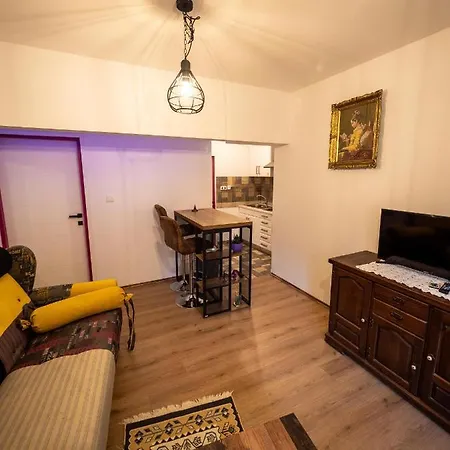 Apartman Arabeska Majeli *